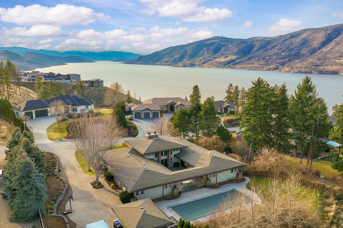 House in Lake Country, British Columbia, Canada 3 - 16843077