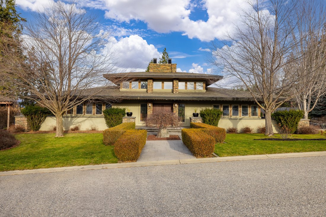 House in Lake Country, British Columbia, Canada 1 - 16843077