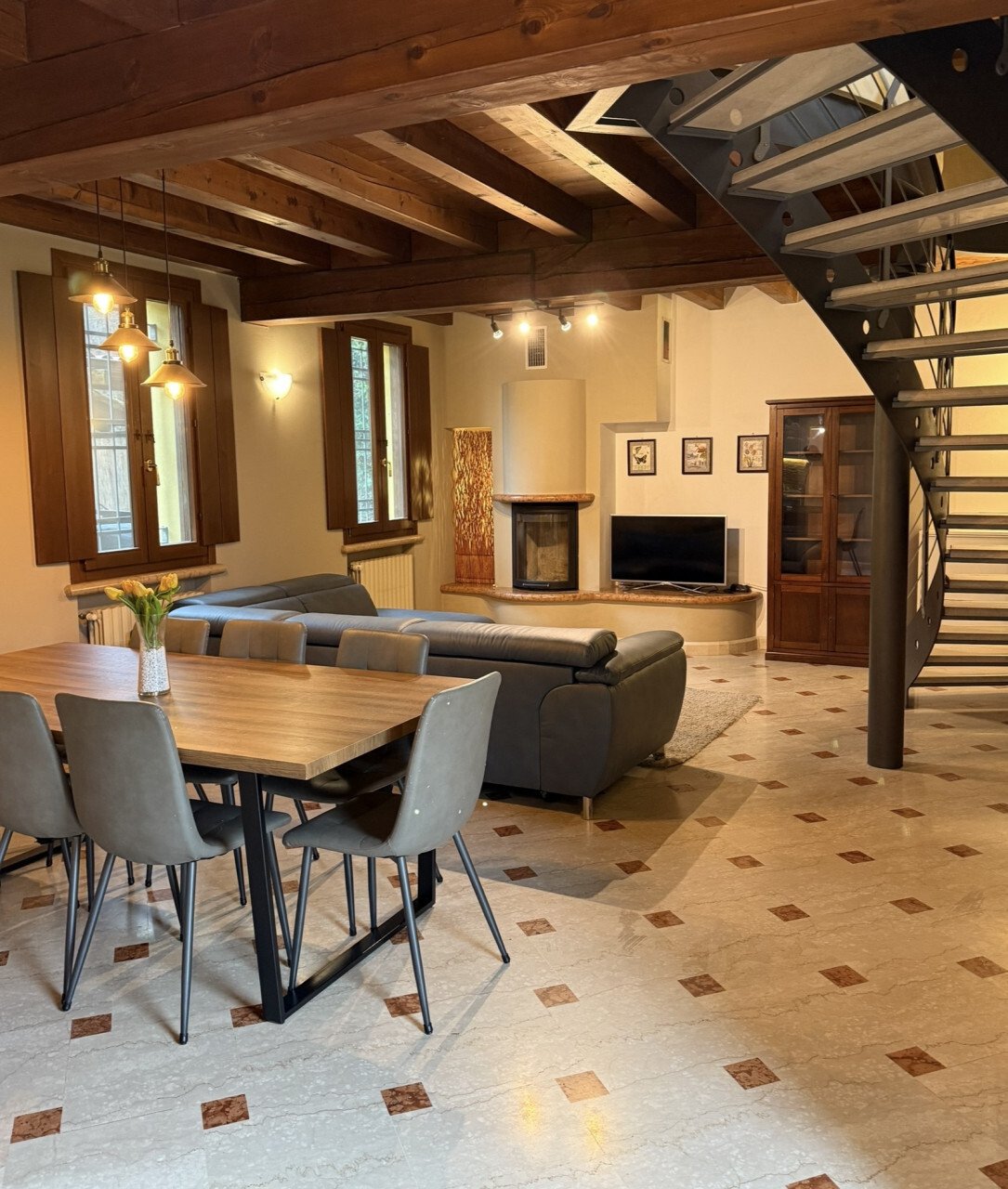 House in Historic Center, Mantua, Lombardy 4 - 16842657
