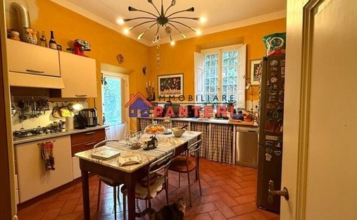 Villa in Collodi-Ponte all'Abate-Monte a Pescia, Pescia, Tuscany 1