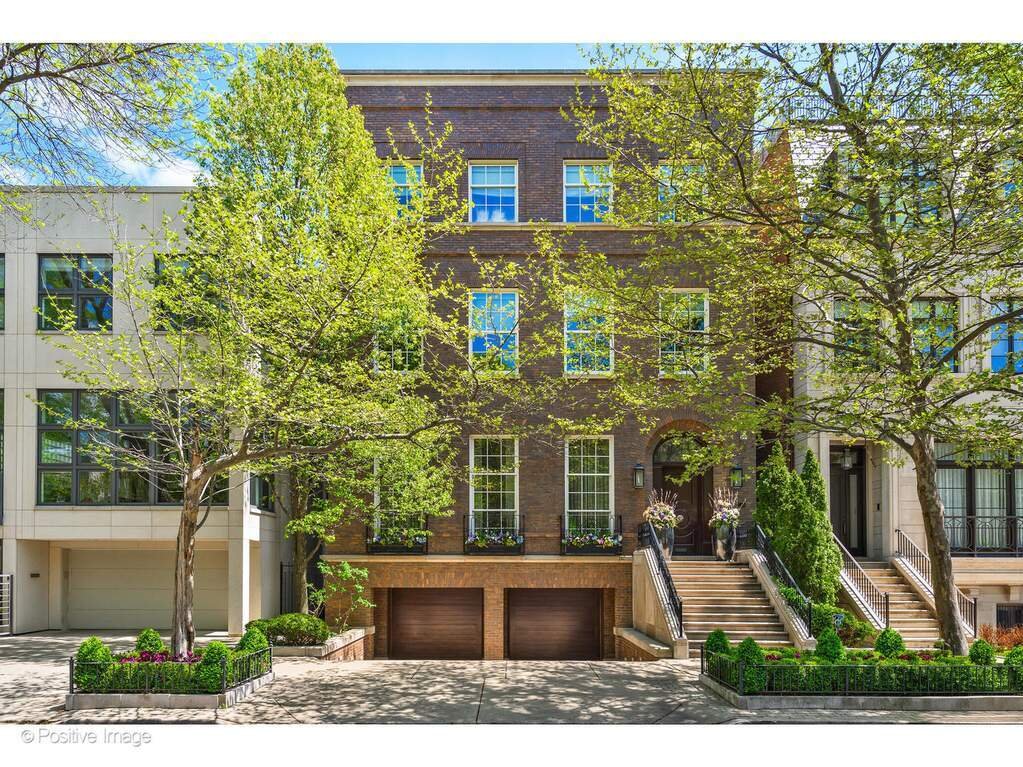 House in Chicago, Illinois, United States 1 - 16842627