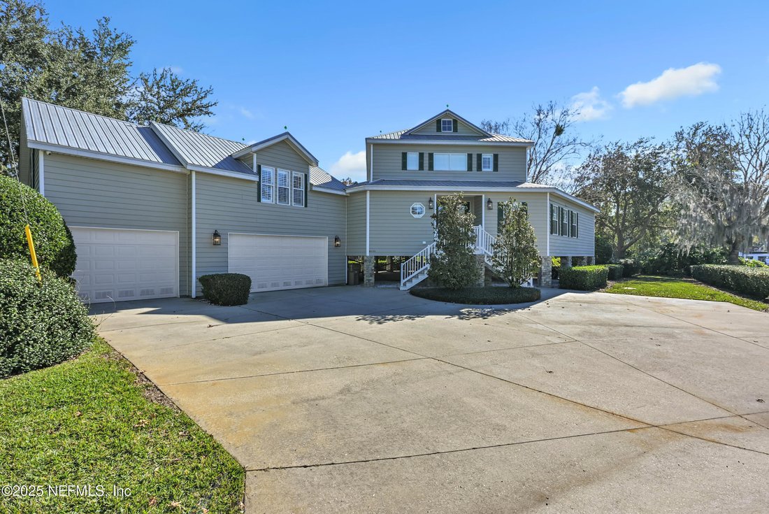 House in Astor, Florida, United States 2 - 16841828