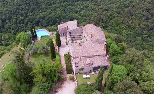 Castle For Sale In Umbria, Trasimeno Lake