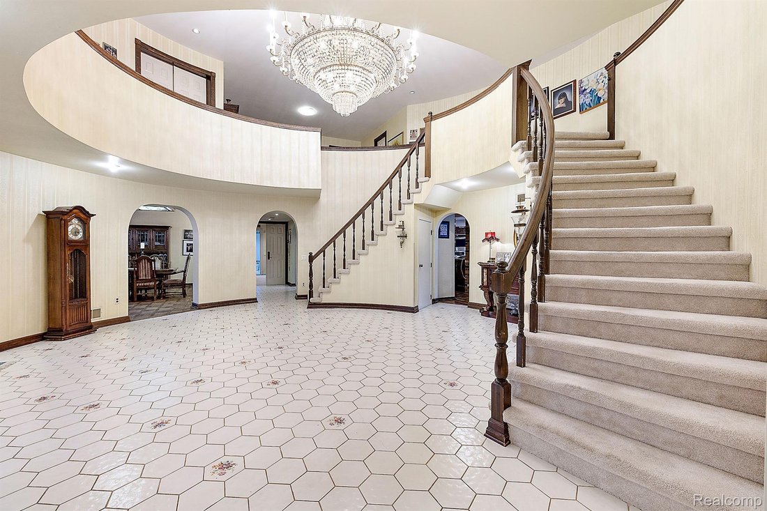 House in Orchard Lake Village, Michigan, United States 5 - 15230029