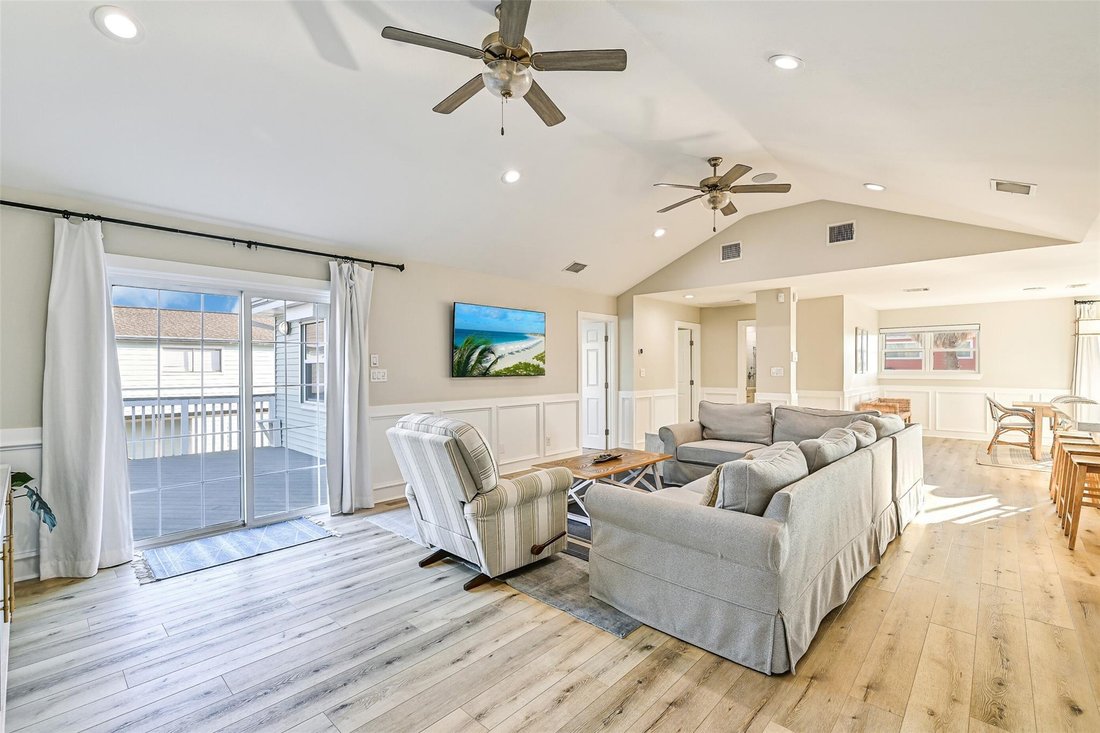 House in Galveston, Texas, United States 5 - 16842255