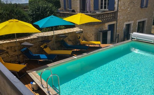 Castle for Sale in Sarlat-la-Canéda, Nouvelle-Aquitaine, France