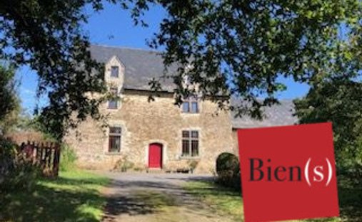 Estate in Quelaines-Saint-Gault, Pays de la Loire, France 1