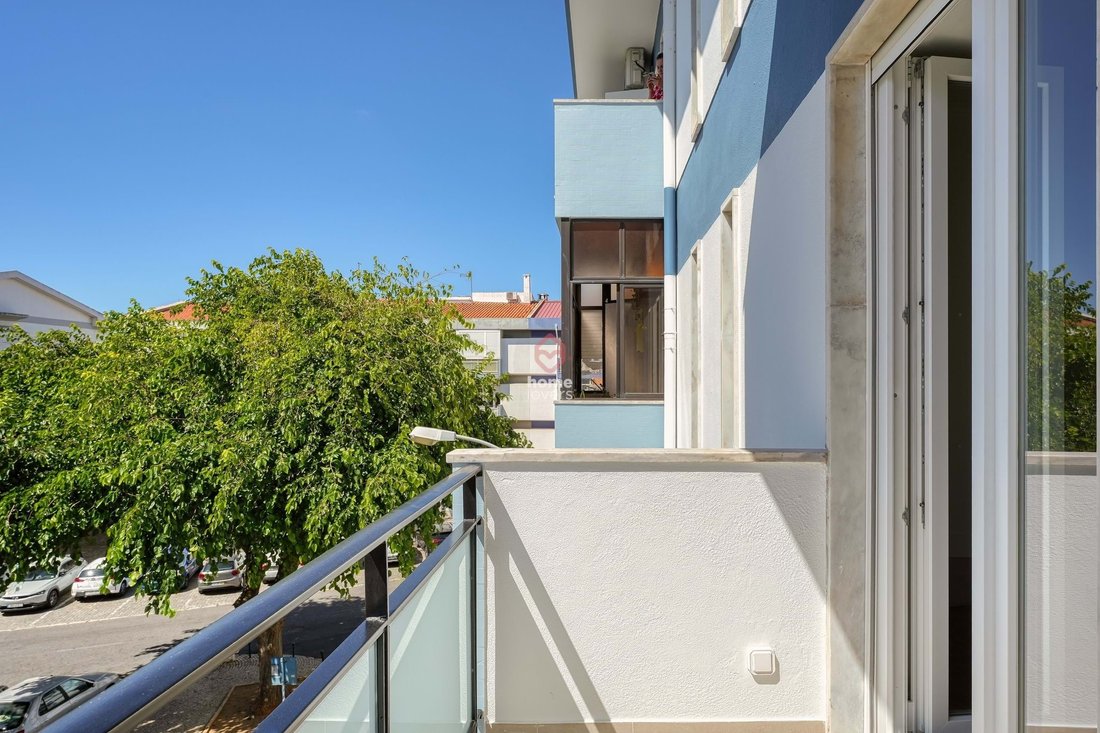 Apartment in Oeiras e Sao Juliao da Barra, Paco de Arcos e Caxias, Lisbon, Portugal 1 - 16841586