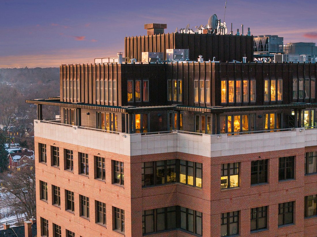 Penthouse Grandeur With Iconic Skyline In Ann Arbor, Michigan, United ... - High Ceiling Penthouse Building In Ann Arbor