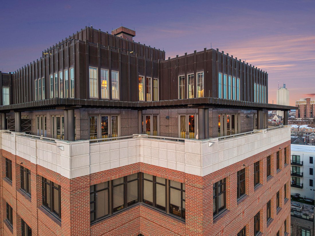 Condo in Ann Arbor, Michigan, United States 2 - 16842522