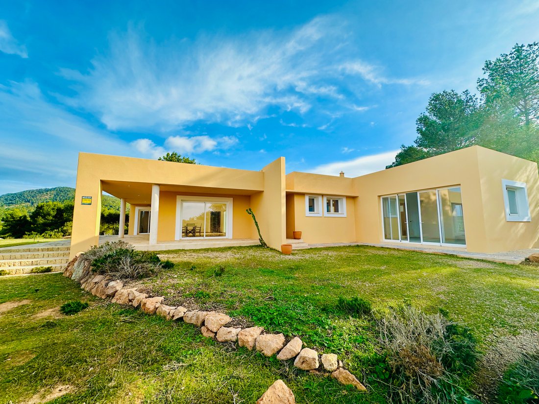 Estate in Sant Josep de sa Talaia, Balearic Islands, Spain 5 - 16840972