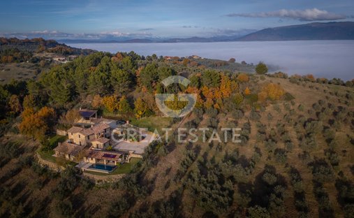 Castle For Sale In Umbria, Trasimeno Lake