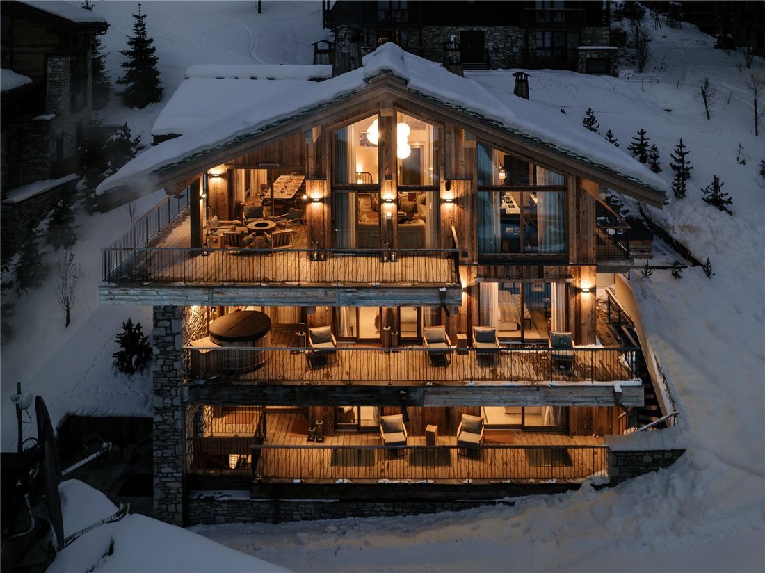 Chalet in Val-d'Isere, Auvergne-Rhône-Alpes, France 1 - 14927709