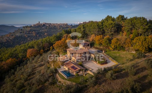 Castle For Sale In Umbria, Trasimeno Lake