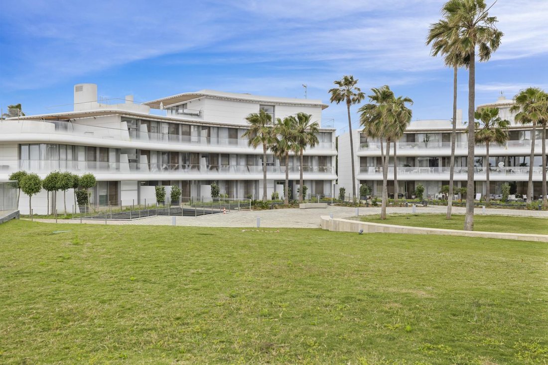 Apartment in Estepona, Andalusia, Spain 4 - 16843378