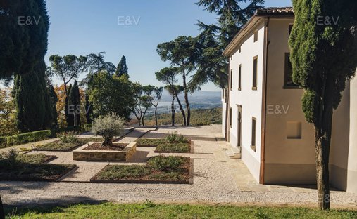 Castle For Sale In Umbria, Trasimeno Lake