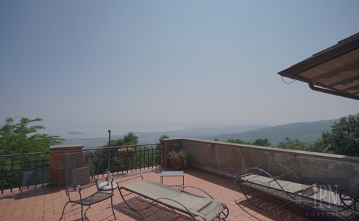 Castle For Sale In Umbria, Trasimeno Lake