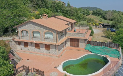 Castle For Sale In Umbria, Trasimeno Lake