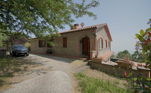 Castle For Sale In Umbria, Trasimeno Lake