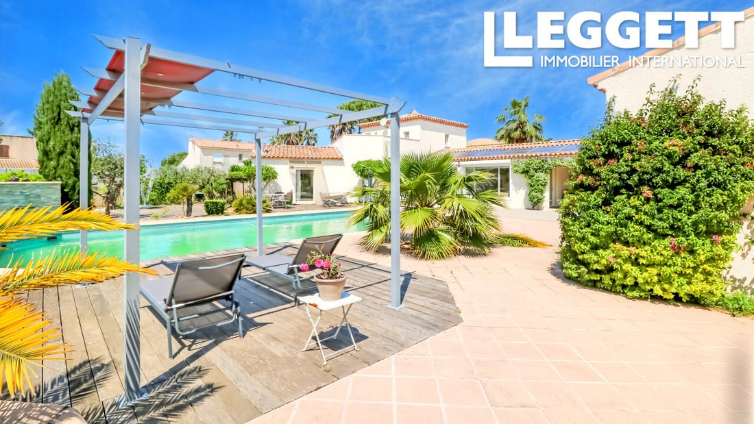 Villa in Centre Ville, Aigues-Mortes, France 1 - 15856838