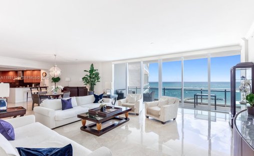 Condo in Bal Harbour, Florida, United States 1