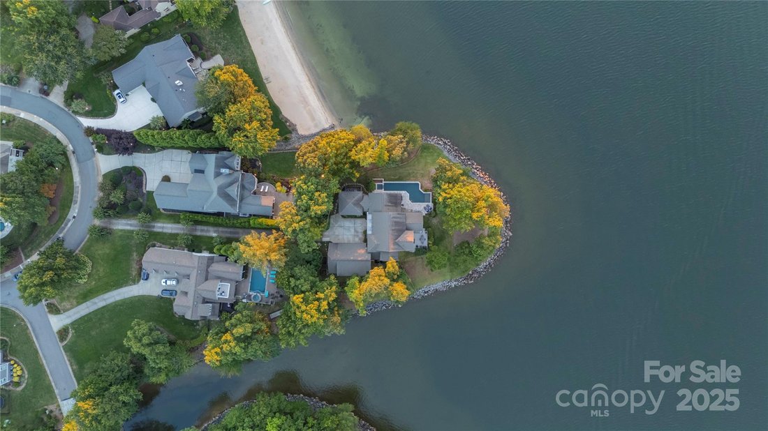 House in Cornelius, North Carolina, United States 2 - 16843617