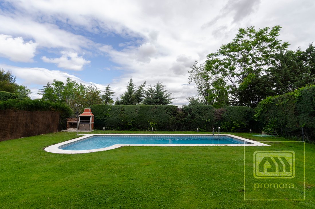 Villa in La Moraleja, Alcobendas, Comunidad de Madrid 2 - 16844231