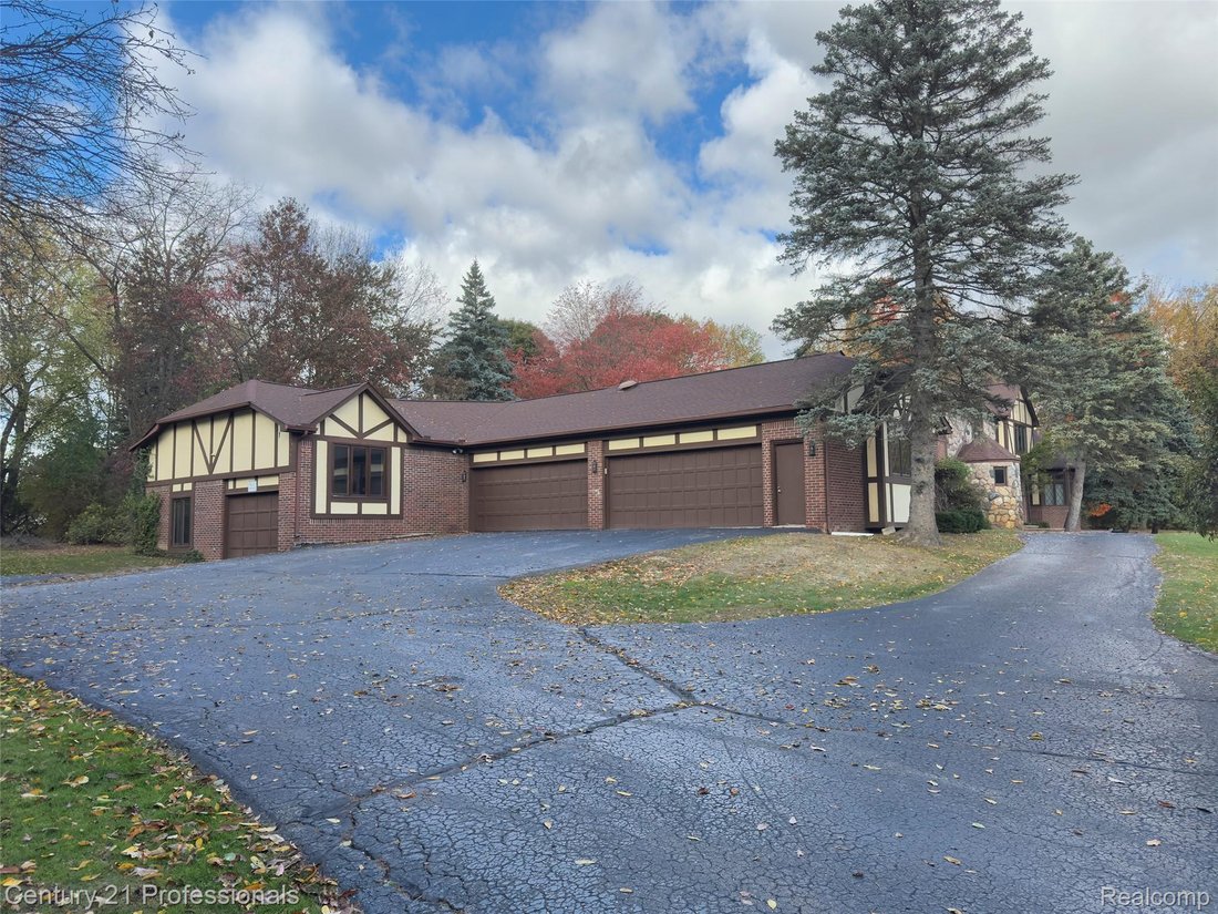House in Rochester, Michigan, United States 2 - 16844068