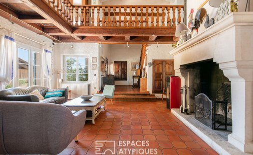 Castle for Sale in Manosque, Provence-Alpes-Côte d'Azur, France