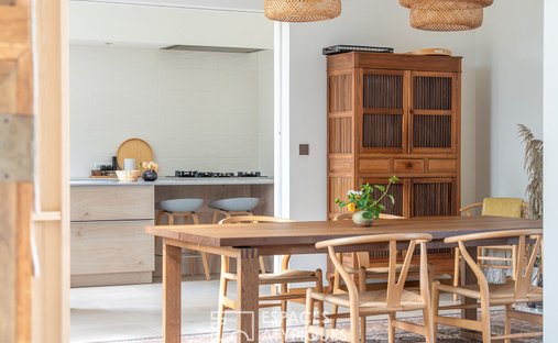 Spacious Property With Separate Guest Lodgings In Wooded Park Of 19 Acres, 15 Km From Blois.