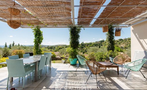 Castle for Sale in Manosque, Provence-Alpes-Côte d'Azur, France