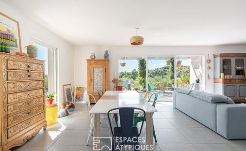 Castle for Sale in Manosque, Provence-Alpes-Côte d'Azur, France