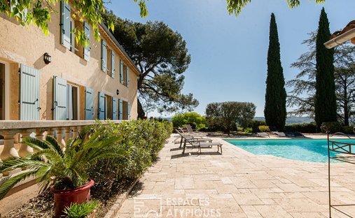 Castle for Sale in Manosque, Provence-Alpes-Côte d'Azur, France