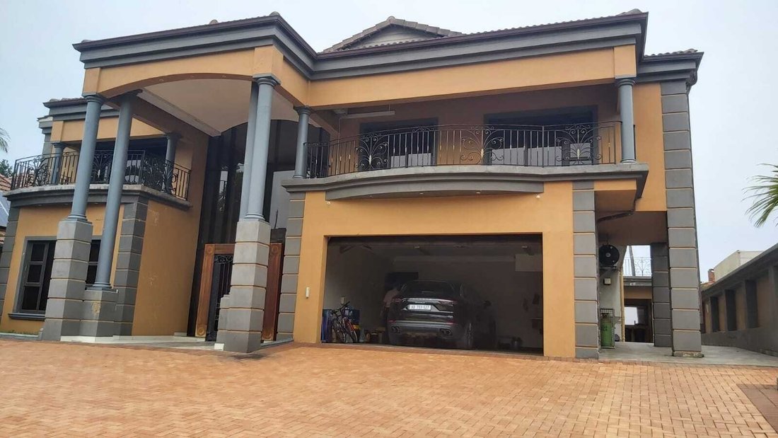 House in Bluff, KwaZulu-Natal, South Africa 4 - 16843698