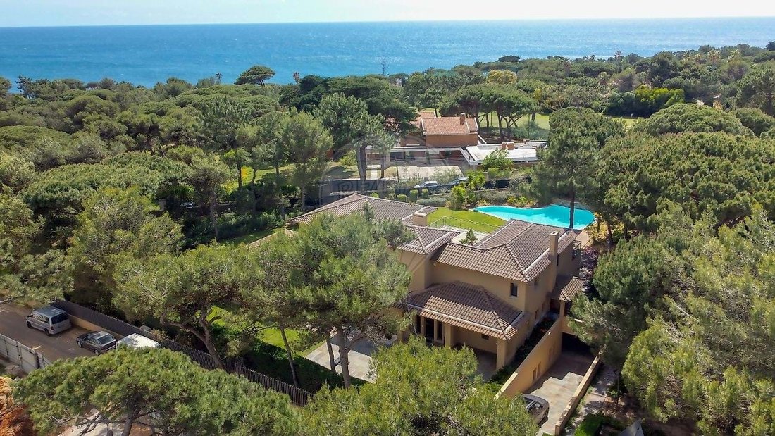 Villa in Cascais e Estoril, Lisbon, Portugal 1 - 15667045