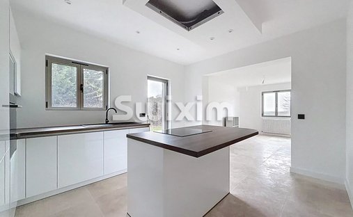 Castle for Sale in Grilly, Auvergne-Rhône-Alpes, France