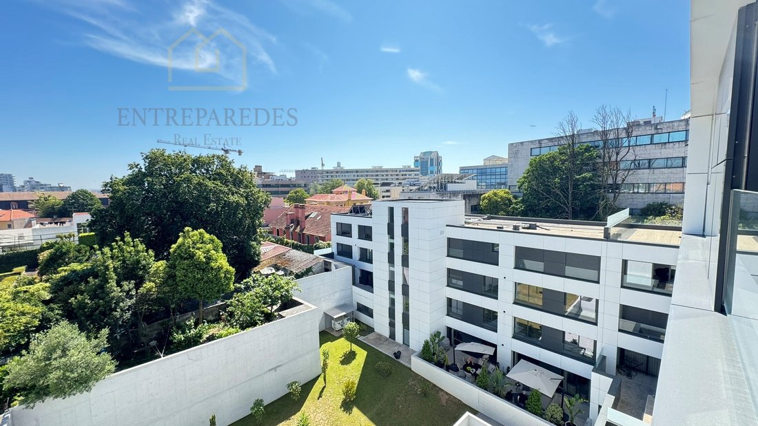 Apartment in Cedofeita, Santo Ildefonso, Se, Miragaia, Sao Nicolau e Vitoria, Porto District, Portugal 2 - 16845373