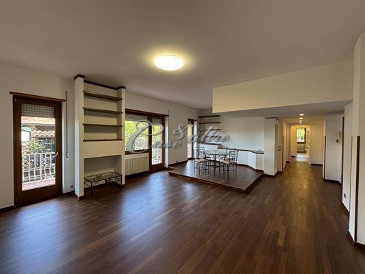 Apartment in Lora, Como, Lombardy 2 - 16847130