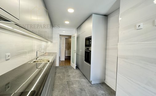Apartment in Cedofeita, Santo Ildefonso, Se, Miragaia, Sao Nicolau e Vitoria, Porto District, Portugal 1