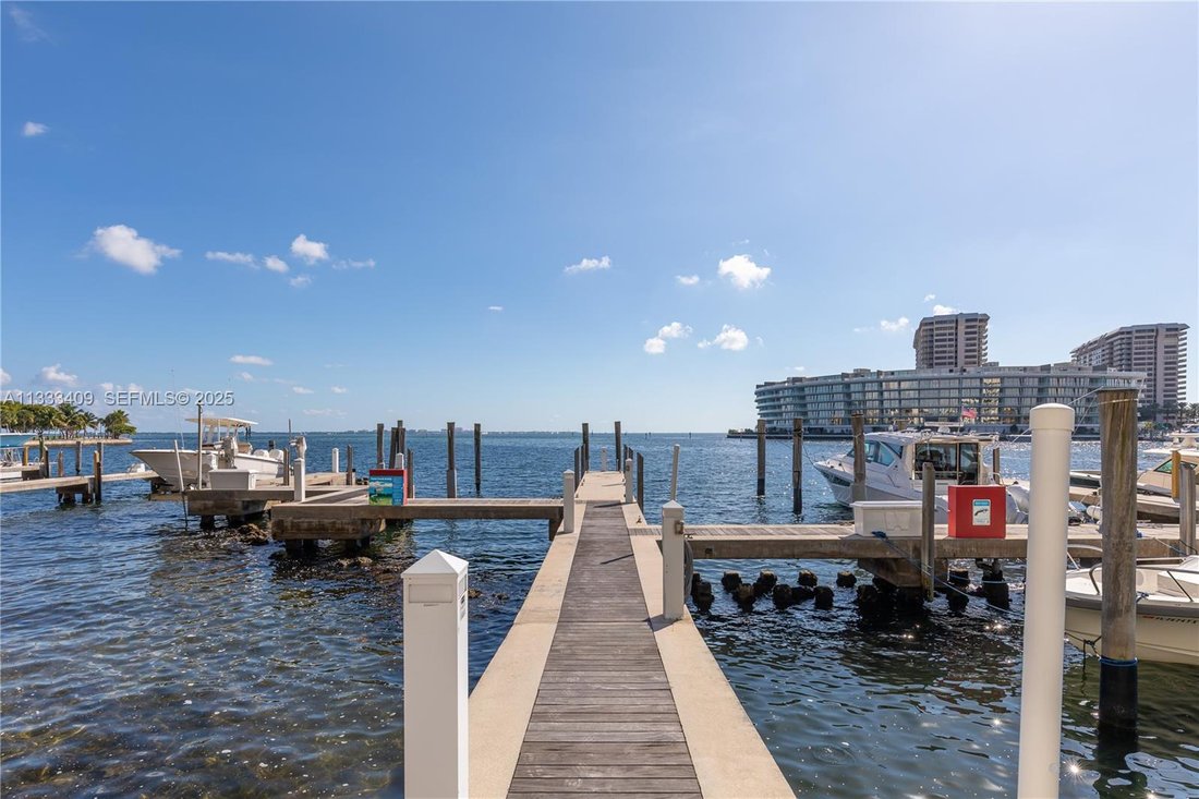 Condo in Miami, Florida, United States 5 - 16846477