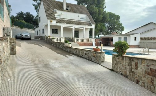 House in Llica d'Amunt, Catalonia, Spain 1