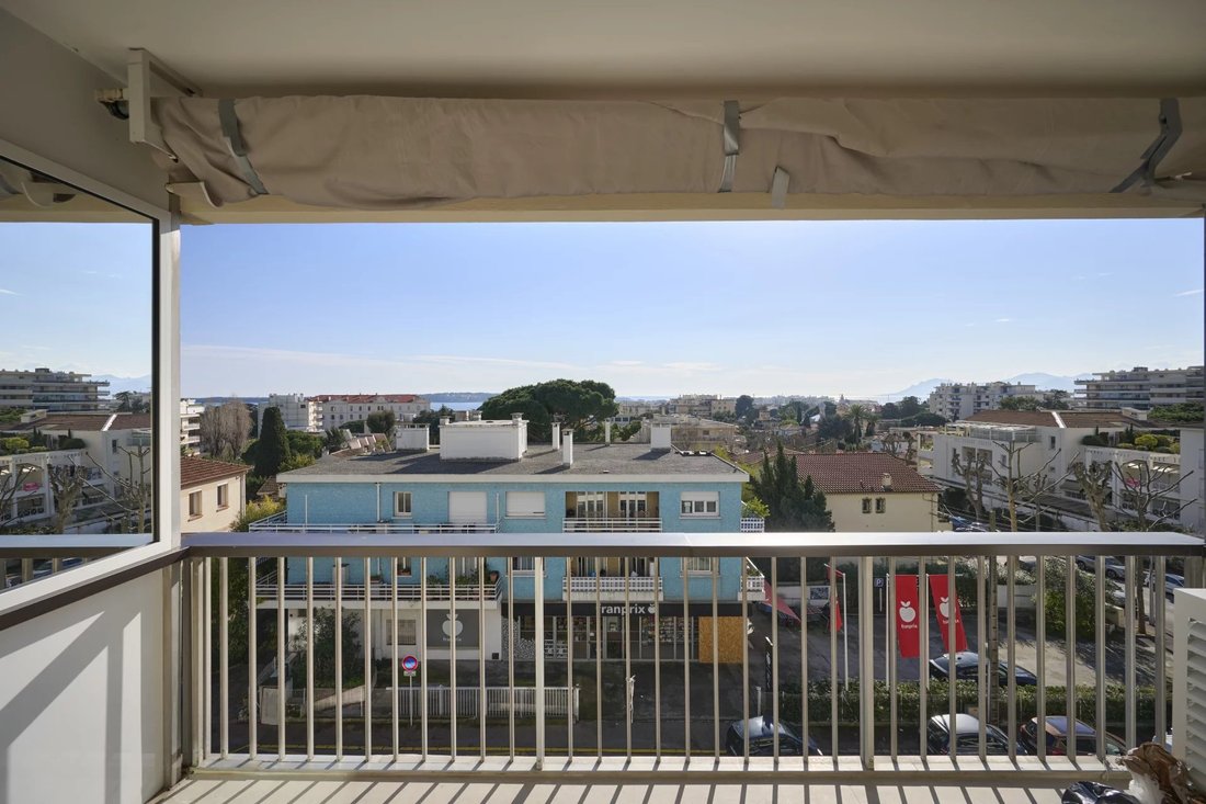 Apartment in La Source, Cannes, France 5 - 16844652