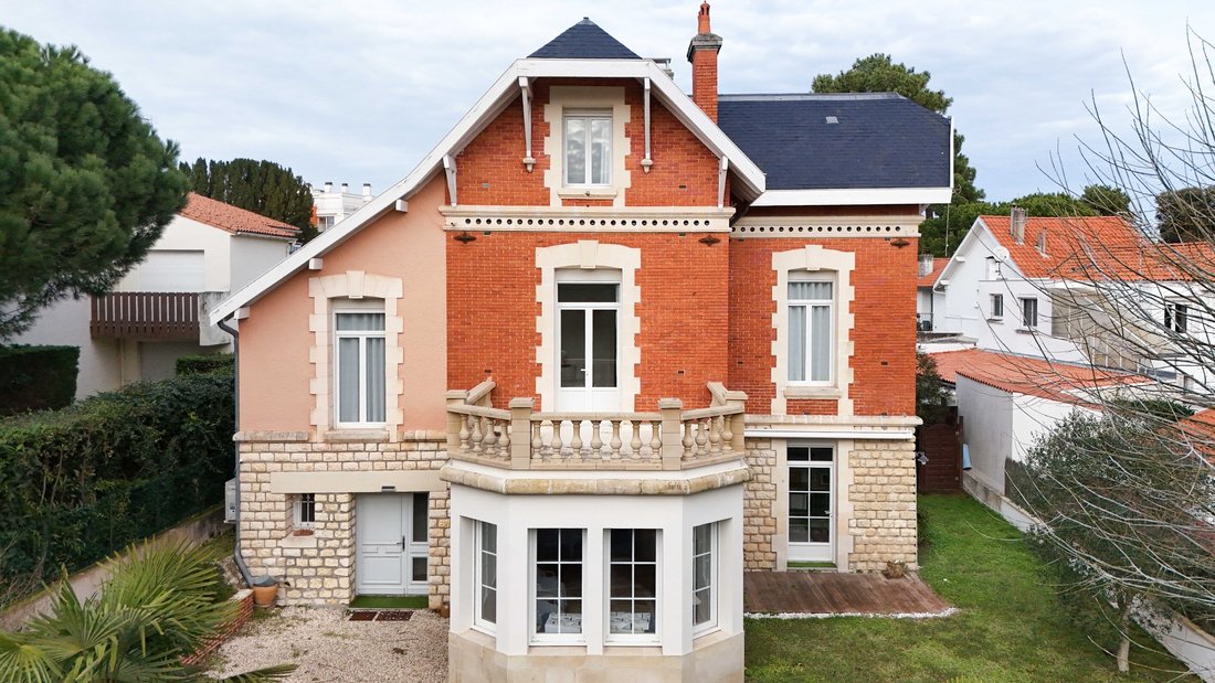 Haus in Zone Industrielle et Commerciale, Royan, Frankreich 1 - 16851095