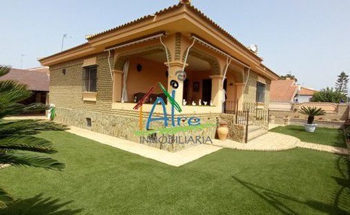 Chalet en 1a Fase, Almonte, España 1