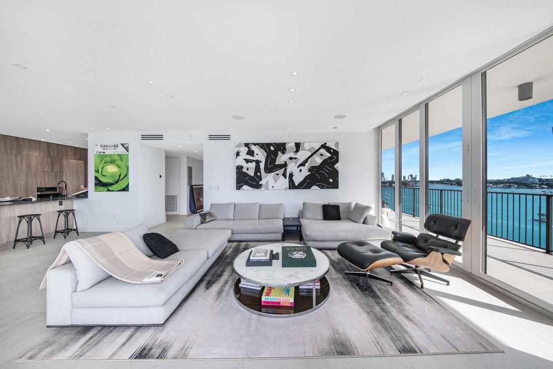 Condo in Miami, Florida, United States 1 - 16814264