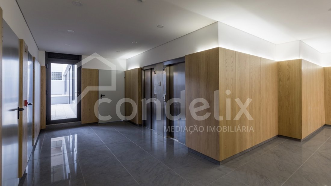 Apartment in Cedofeita, Santo Ildefonso, Se, Miragaia, Sao Nicolau e Vitoria, Porto District, Portugal 3 - 14710637
