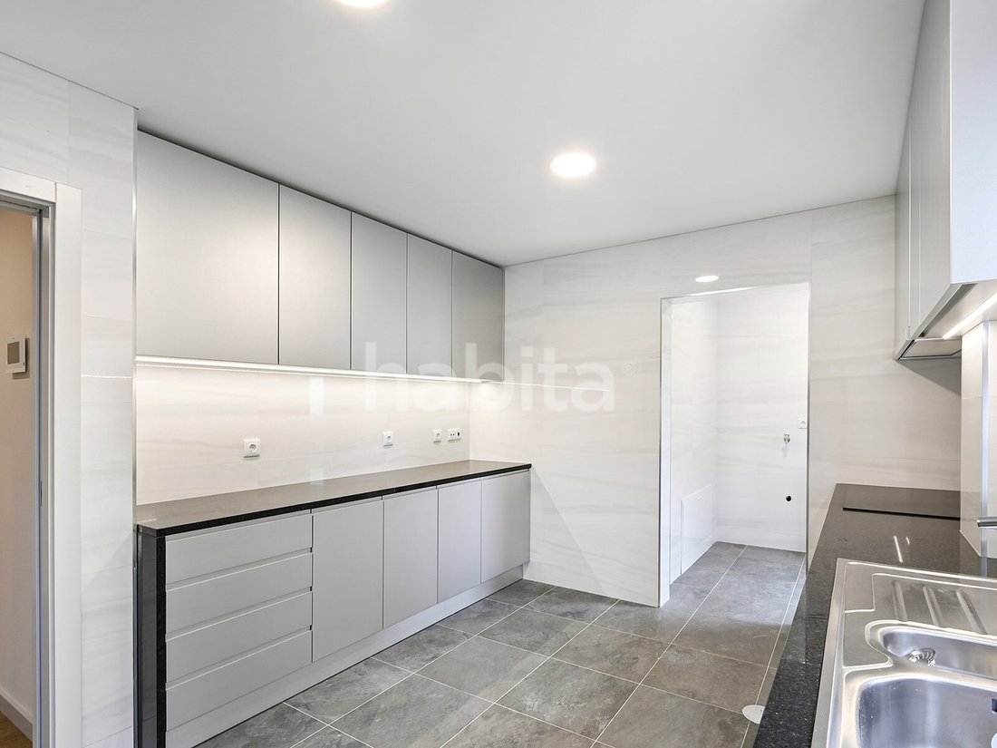 Apartment in Cedofeita, Santo Ildefonso, Se, Miragaia, Sao Nicolau e Vitoria, Porto District, Portugal 4 - 15856183
