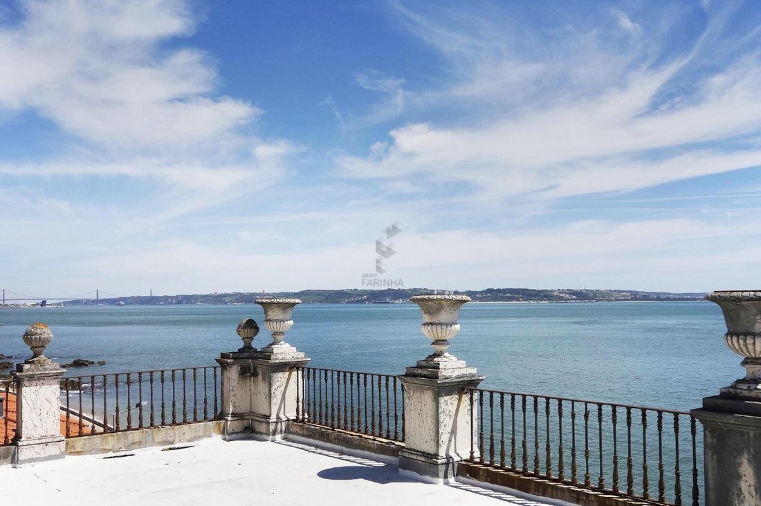 Chateau in Parede, Lisbon, Portugal 3 - 16047895