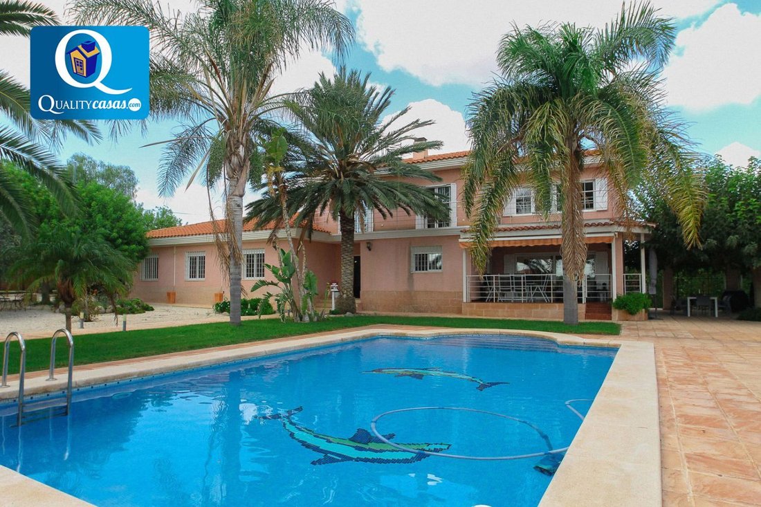 Chalet in Mutxamel, Valencian Community, Spain 1 - 16851177