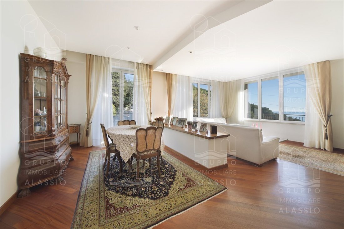 Villa a Collina Centrale, Alassio, Liguria 1 - 16847567